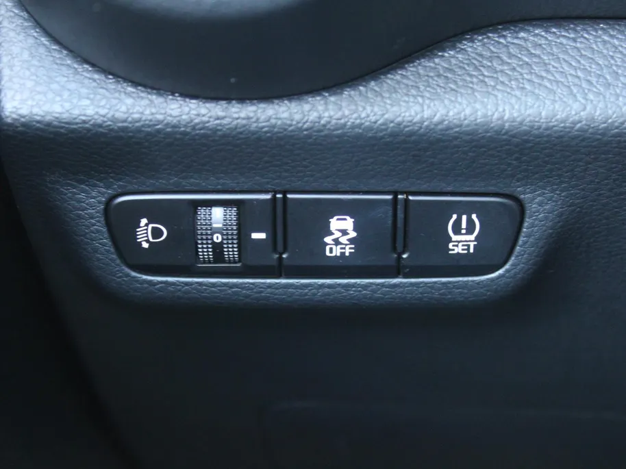 Kia Picanto 1.0 DPI GT-Line | Stuur-/stoelverwarming | Schuifdak | Camera | Dodehoek detectie | Draadloze telefoonlader | Clima | Navi | 16" LM | Cruise |