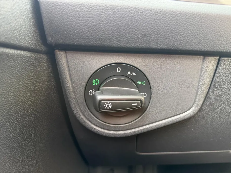 Volkswagen Taigo 1.0 TSi DSG7-autom. R Line | Automaat | Camera | Climate Control | Apple Carplay/Android Auto | Keyless | Sportstoelen | R-line