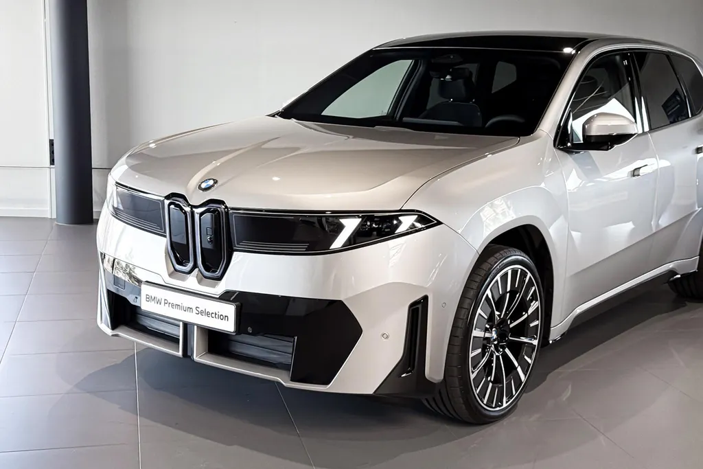 BMW iX3 40 eDrive 83 kWh