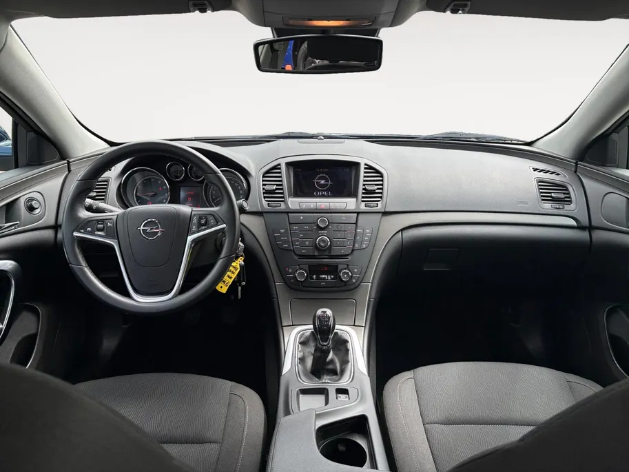 Opel Insignia 1.6 T Edition |Trekhaak| Cruise control|12maanden Bovag garantie| Nieuwe APK|