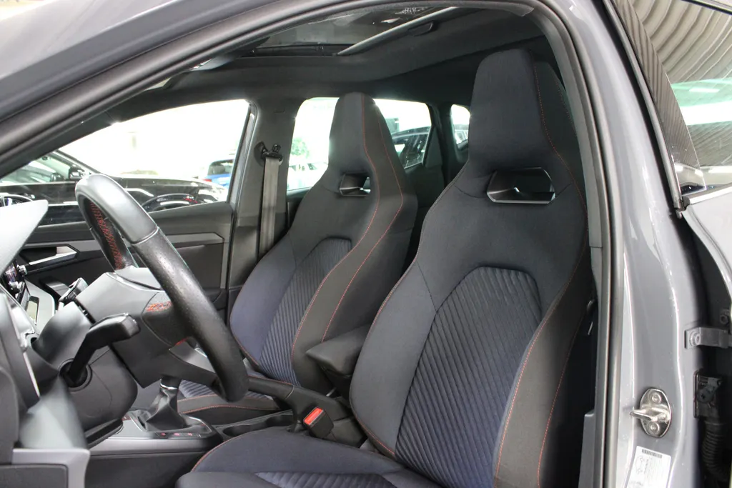 SEAT Ibiza 1.0 EcoTSI FR Anniversary / 6 versn. 115 PK / Pano. / Full led / Apple Carplay / Android auto /
