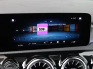 Mercedes-Benz CLA 200 Business Solution AMG