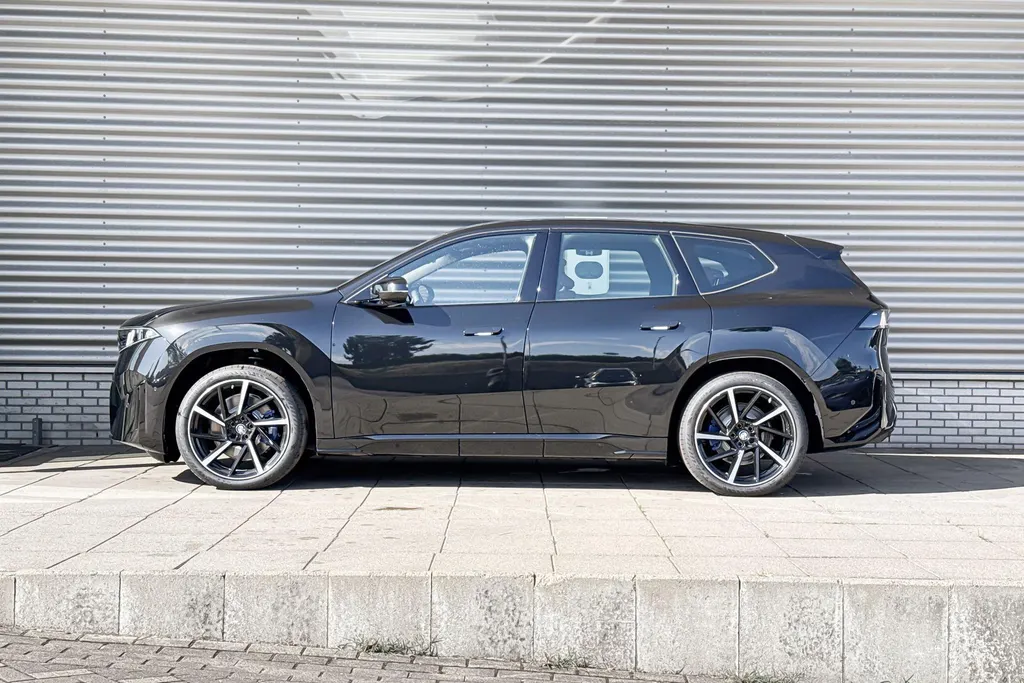 BMW iX3 40 eDrive 83 kWh