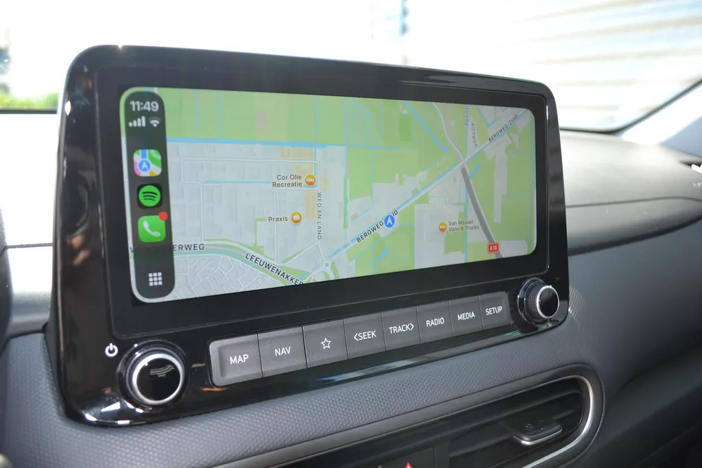 Hyundai Kona 1.6 GDI HEV FASHION|TREKHAAK|NAVI|CARPLAY|HEA