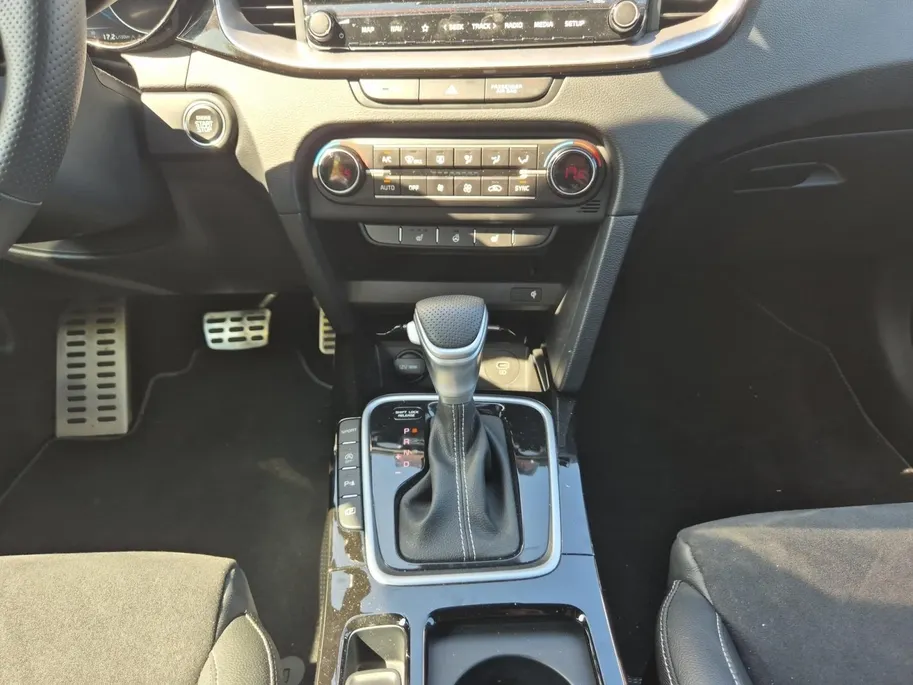 Kia Ceed 1.5 T-GDi GT-PlusLine | Airco | Navi | Camera | Privacy Glass | Panoramadak | AUTOMAAT |