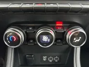 Renault Captur 1.6 E-Tech Plug-in Hybrid 160 Intens | Automaat | Navigatie | Parkeersensoren | Camera | Apple Carplay & Android Auto | Climate Control | 12 Maanden BOVAG Garantie