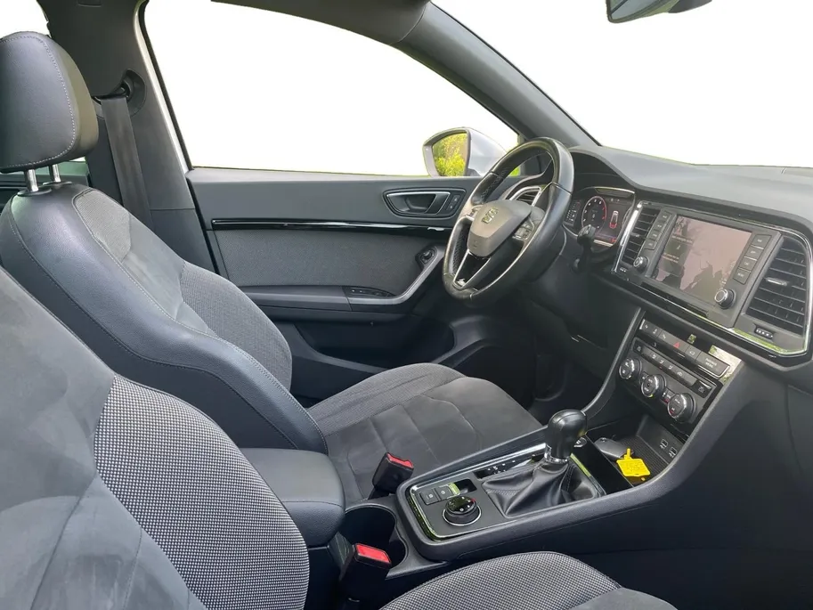 SEAT Ateca 1.5 TSI Excellense Business Intense | AUTOMAAT | KANTEL/SCHUIFDAK | NAVI | CLIMATE | ACHTERUITRIJDCAMERA |
