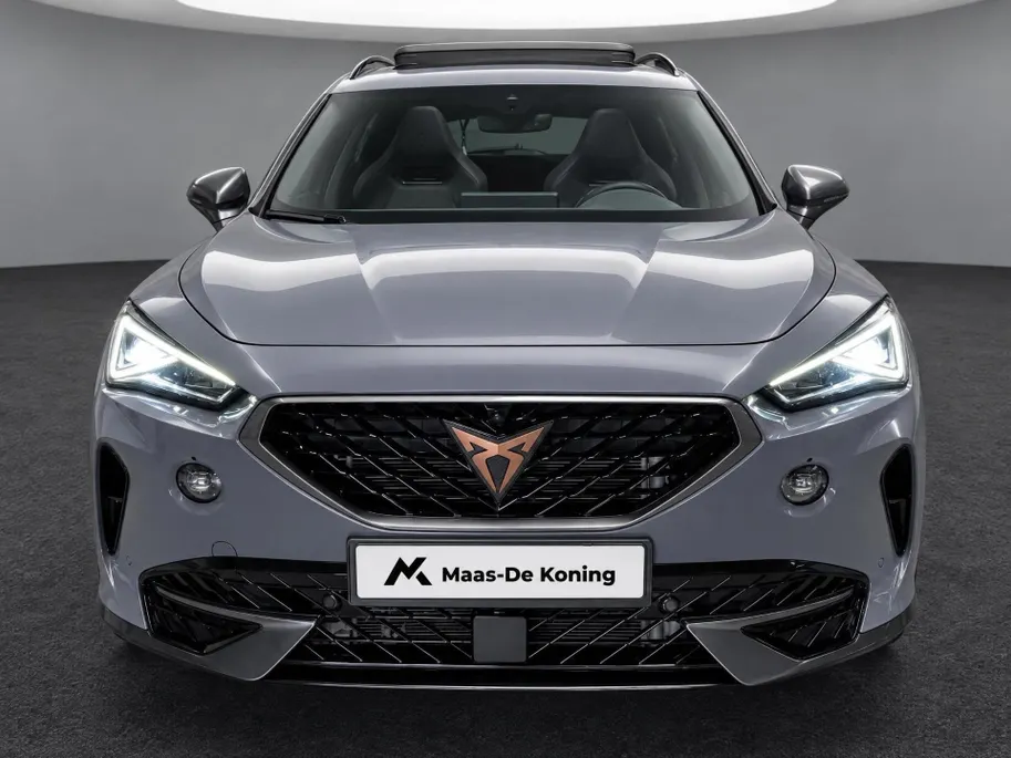 CUPRA Formentor 1.4e-Hybrid 180kW/245PK VZ · Panoramadak · Trekhaak · 360°Camera + Parkeersensoren
