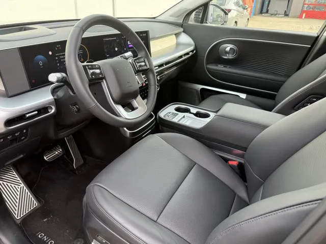 Hyundai IONIQ 9 Connect 7p. 110.3 kWh