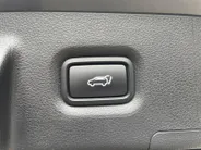 Hyundai Santa Fe 1.6 T-GDI HEV Premium 7p. | Lederen bekleding| Stoelverwarming/koeling| Stuurverwarming| Elektrische achterklep| Trekhaak| 1650 KG trekgewicht|
