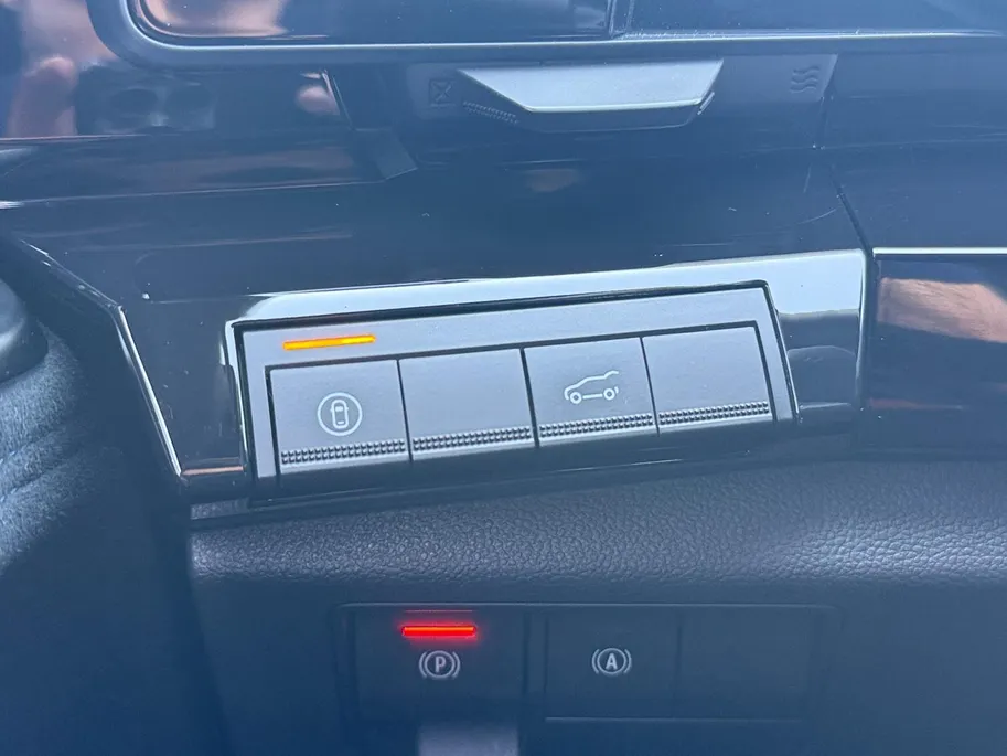 Renault Espace E-Tech full hybrid 200 esprit Alpine 7p. *Automaat*Navi+360Camera*Panorama*Stuur/Stoel Verw.*Adaptive Cruise*Head Up Disp.*FULL OPTION!