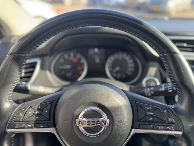 Nissan QASHQAI 1.6 Tekna Design