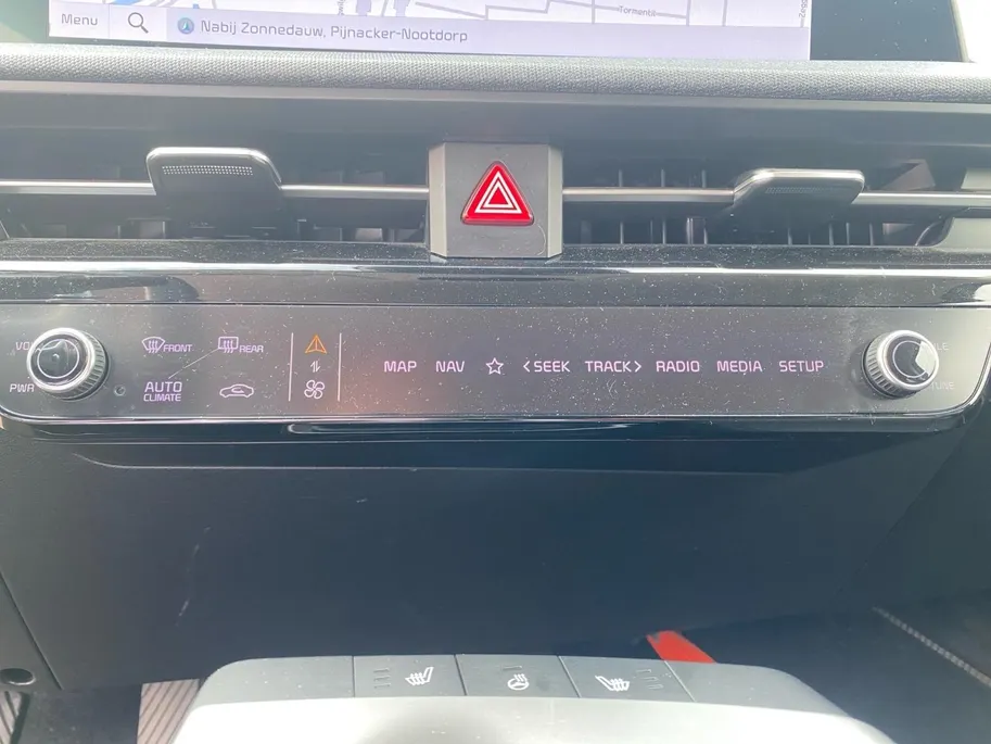 Kia EV6 Air 58 kWh | Climate control | Navigatie | Parkeercamera | LM-velgen 19 inch | Adaptive cruise control | Line-assist | Dodehoek detectie |
