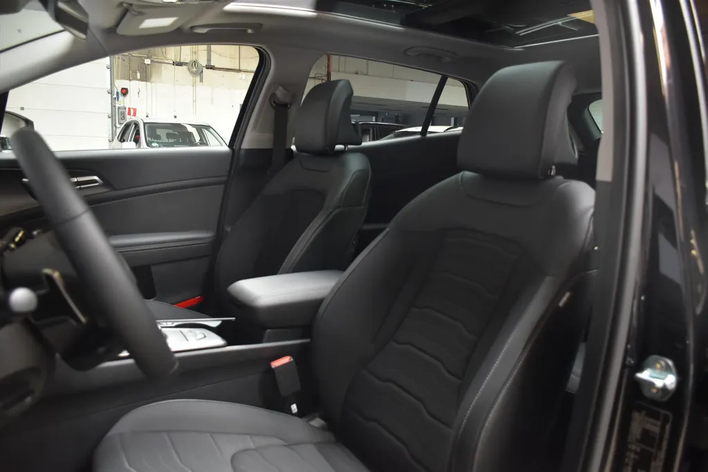 Kia Sportage 1.6 T-GDi 288pk Plug-in Hybrid AT6 DynamicPlusLine VOORRAAD ACTIE DIRECT LEVERBAAR