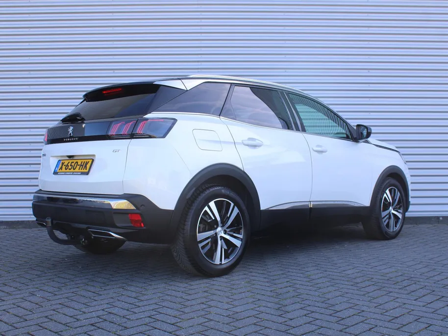Peugeot 3008 1.2 PureTech GT | Trekhaak | Stoelverwarming | Cruise adapt. | Camera | Dodehoek detectie | 18' LM | Navi | Clima |