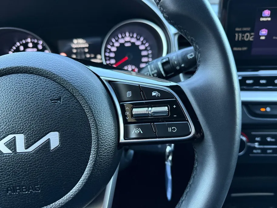 Kia Ceed Sportswagon 1.5 T-GDi DynamicLine 140 PK | Cruise Control Adaptief | Camera | Carplay | Navi | LM Velgen | 140 PK | Fabrieksgarantie 19-8-2031 +3x 1 jaar* | NAP