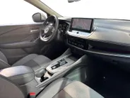 Nissan QASHQAI 1.5 e-Power N-Connecta | Navigatie | Google Built-in | Adaptive Cruise Control | Climate Control | 360 camera | Parkeersensoren rondom | Lichtmetalen velgen | Panorama dak |