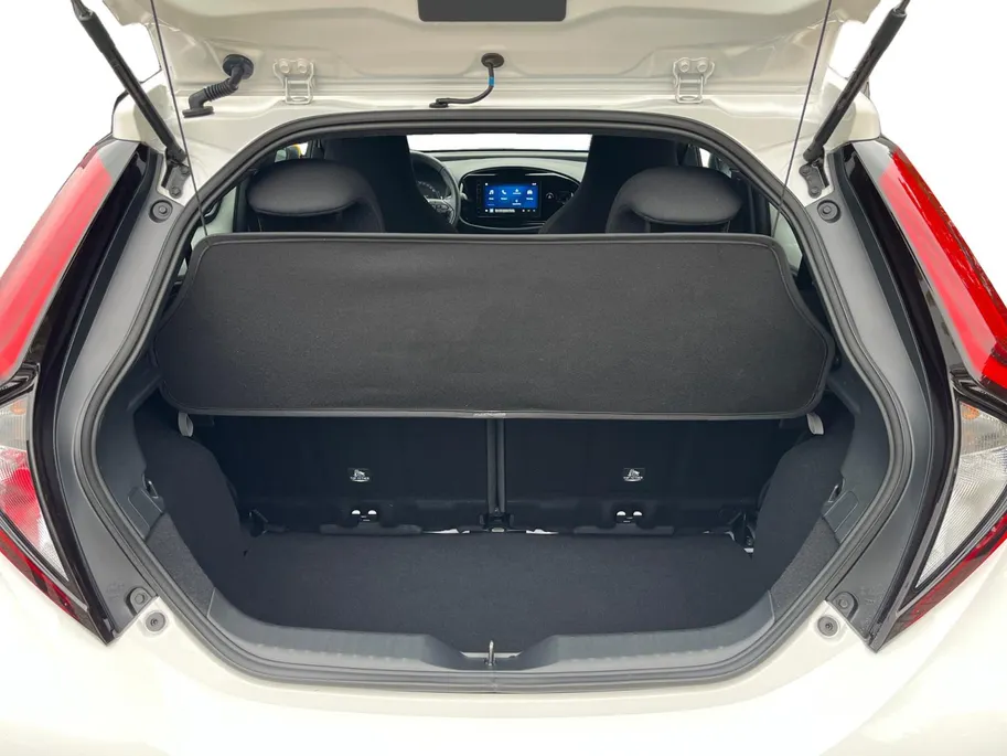 Toyota Aygo X 1.0 VVT-i MT Play | Carplay | Airco | Parkeercamera | Adapt. Cruise Control