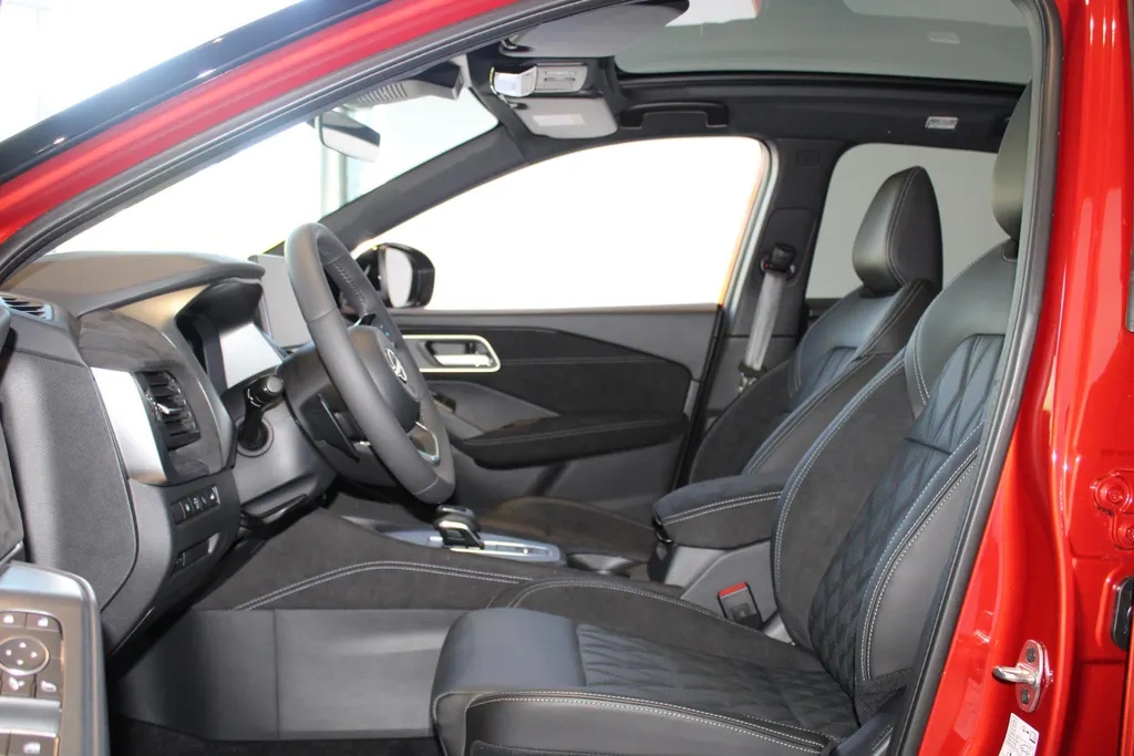 Nissan QASHQAI 1.3 MHEV Xtronic Tekna Plus | Nappa lederen bekleding | 20Inch lm wielen | Navigatie | Apple carplay & Android auto | Stoelgeheugen | 360grd camera | Stoel-, stuur- en voorruit verwarming | Climate controle|