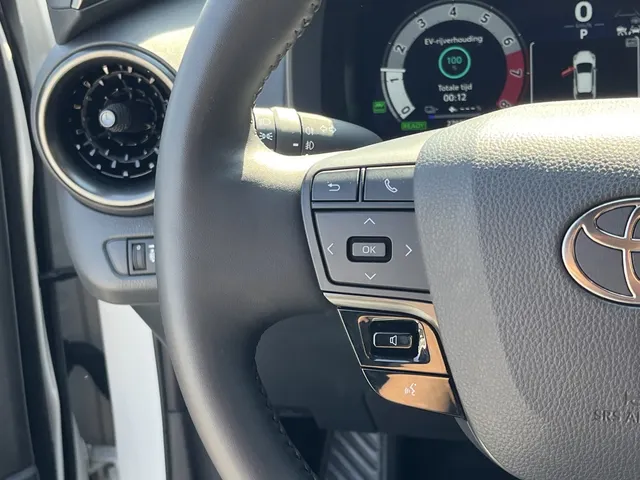 Toyota C-HR 2.0 PHEV 220 Dynamic | Stuur en Stoelverwarming