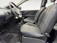 Renault Twingo 1.2 16V Parisienne | Zeer nette auto | Open dak | Bluetooth Radio | Airconditioning | Afneembare Trekhaak | 12 maanden BOVAG garantie |