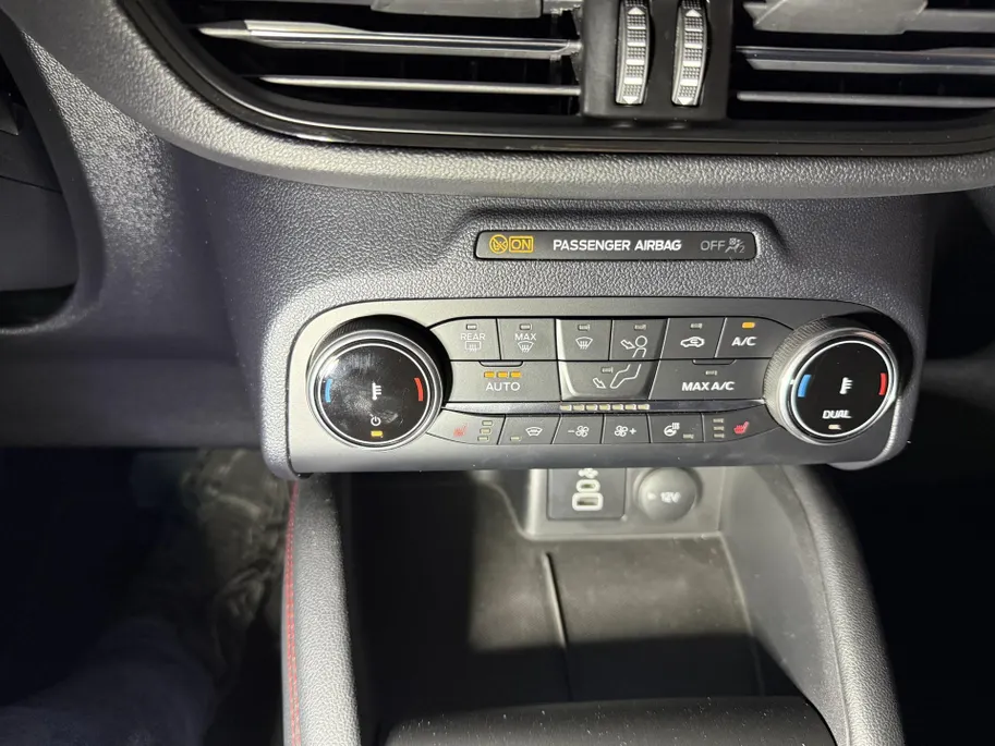 Ford Kuga 2.5 PHEV ST-Line X 225pk | Trekhaak | BLIS | B&O | Winterpack | 19'' lichtmetalen velgen
