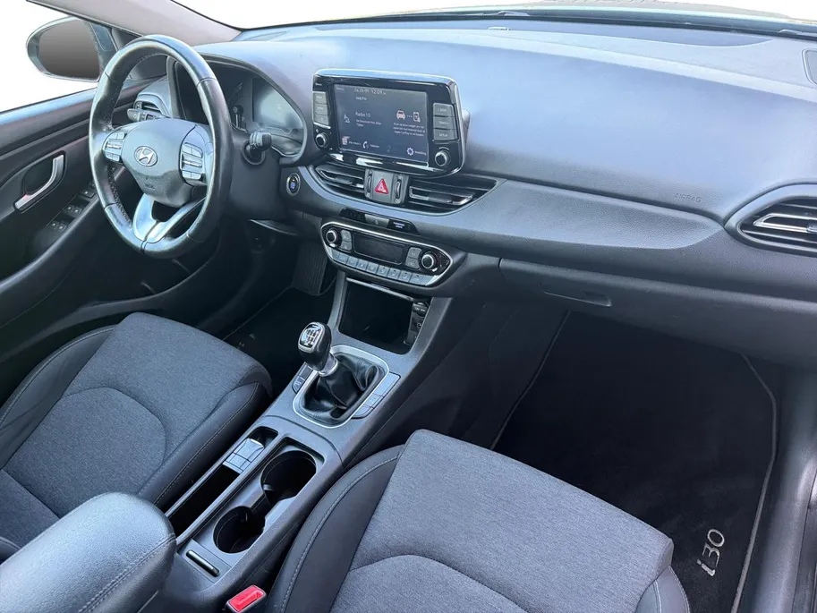 Hyundai i30 1.0 T-GDi MHEV Comfort | Apple Carplay/ Android Auto | Achteruitrijcamera | Climate Control | Parkeersensoren |