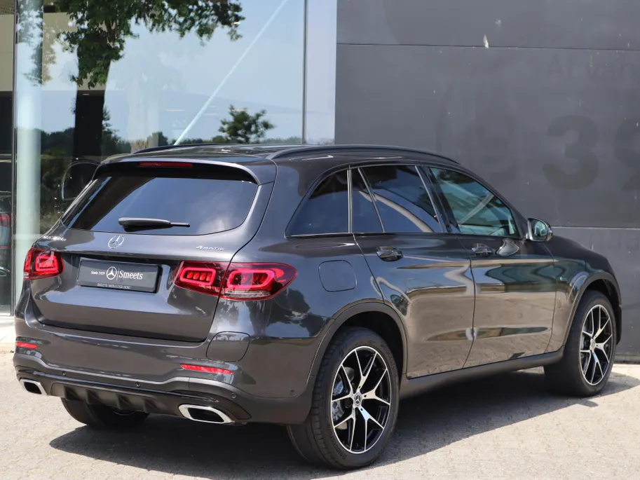 Mercedes-Benz GLC 300e 4MATIC Business Solution AMG l Achteruitrij camera l Cruise controle l Electrische achterklep