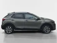 Kia Stonic 1.0 T-GDi MHEV DynamicPlusLine | Afneembare Trekhaak | Cruise Control | Climate Control | Navigatie | Camera | LM Velgen |