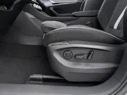 Škoda Kodiaq Sportline Business 1.5 TSI PHEV 150 kW / 204 PK | Steel Grey | 19'' tirsuli aero velgen | Trekhaak wegklapbaar | 2000,- inruilvoordeel!
