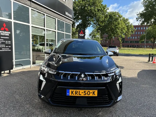 Mitsubishi ASX 1.8i HEV Black Edition + Silverpack