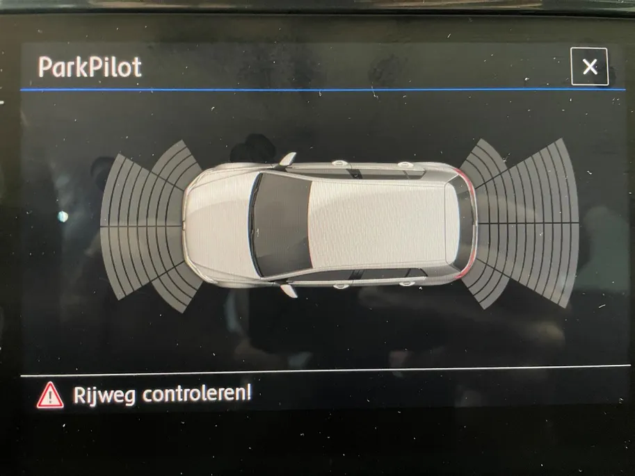 Volkswagen Golf 1.0 TSI Comfortline | Navi | Carplay | PDC |