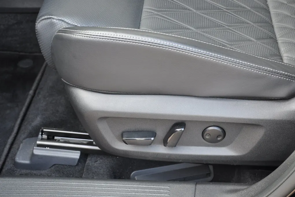 Nissan X-Trail 1.5 e-4ce Tekna. Plus. 4WD Head-Up Leer Schuifdak