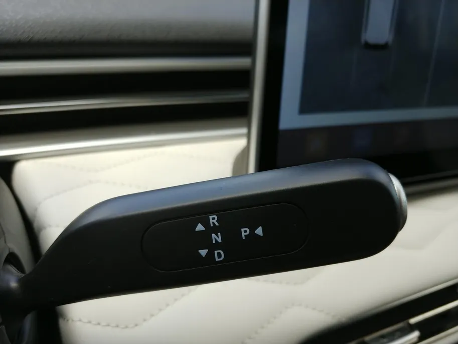 Dongfeng Box Premium Edition 42 kWh |