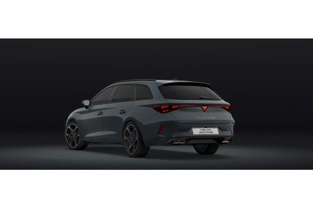SEAT Leon 1.5 TSI e-Hybrid VZ Performance 272PK l Sennheiser Audio l Navigatie l Intelligent Drive l Wegklapbare Trekhaak l Incl herwaardering & inruilpremie