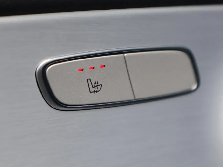 Mercedes-Benz E-Klasse Estate 200 Business Solution l Trekhaak l Carplay l Sfeerverlichting