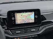 Volkswagen T-Roc 1.5TSI/150PK R-Line Black Style · Panoramadak · Apple/Android Car Play · BEATS audio · Camera