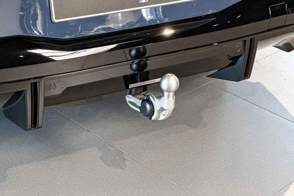 BMW iX3 50 xDrive 113 kWh