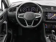 Volkswagen Tiguan 1.4 TSI 245pk DSG eHybrid Elegance · 360 Camera · Wegklapbare Trekhaak · Apple/Android Car Play · Dodehoek Detectie · 18'' Inch · Stoel & Stuurwiel verwarming ·