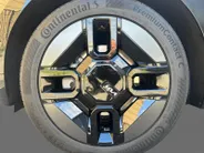 Kia EV9 GT-line AWD 99,8 kwh 7 zits | 385 PK | Geventileerde/verwarmde stoelen | Wireless Carplay & Android auto | 2.500 kg trekgewicht | Meridian | Fabrieksgarantie t/m 19-6-2033 +3x 1 jaar*  | NAP