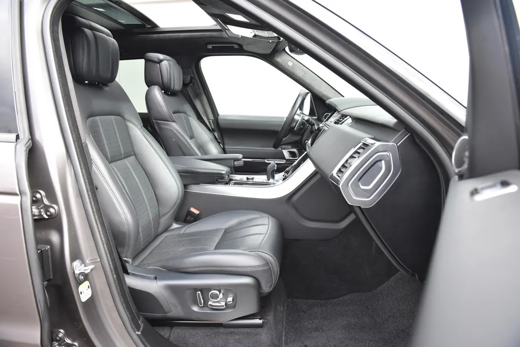 Land Rover Range Rover Sport P400e Autobiography Dynamic