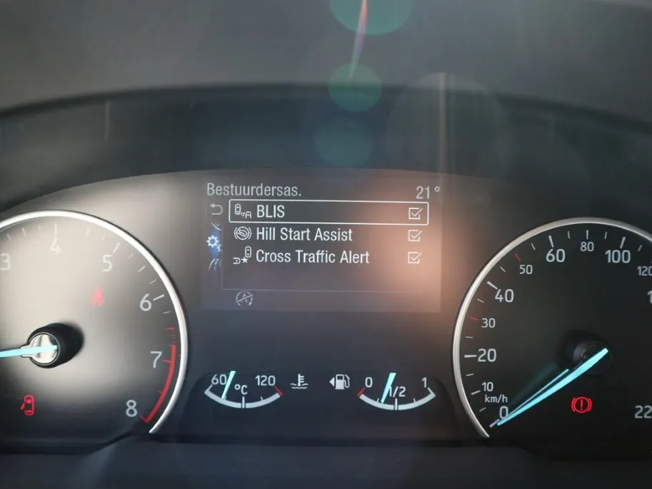 Ford EcoSport 1.0 EcoBoost Titanium Winter-, Parking-, Design Pack, NAV, Camera