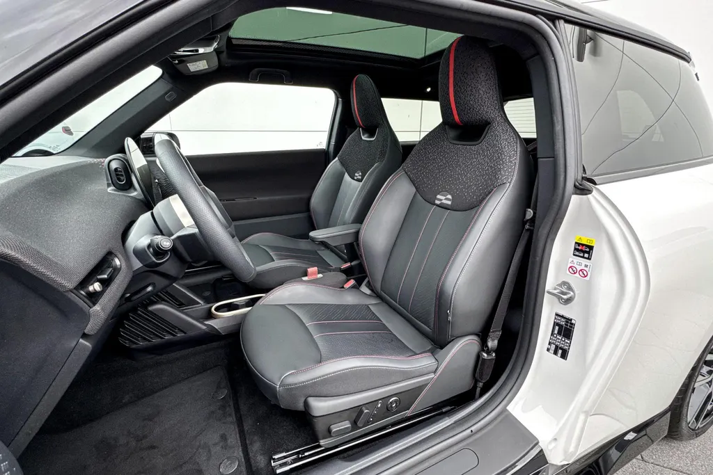 MINI Cooper 3-deurs Electric Cooper SE John Cooper Works XL 54.2 kWh