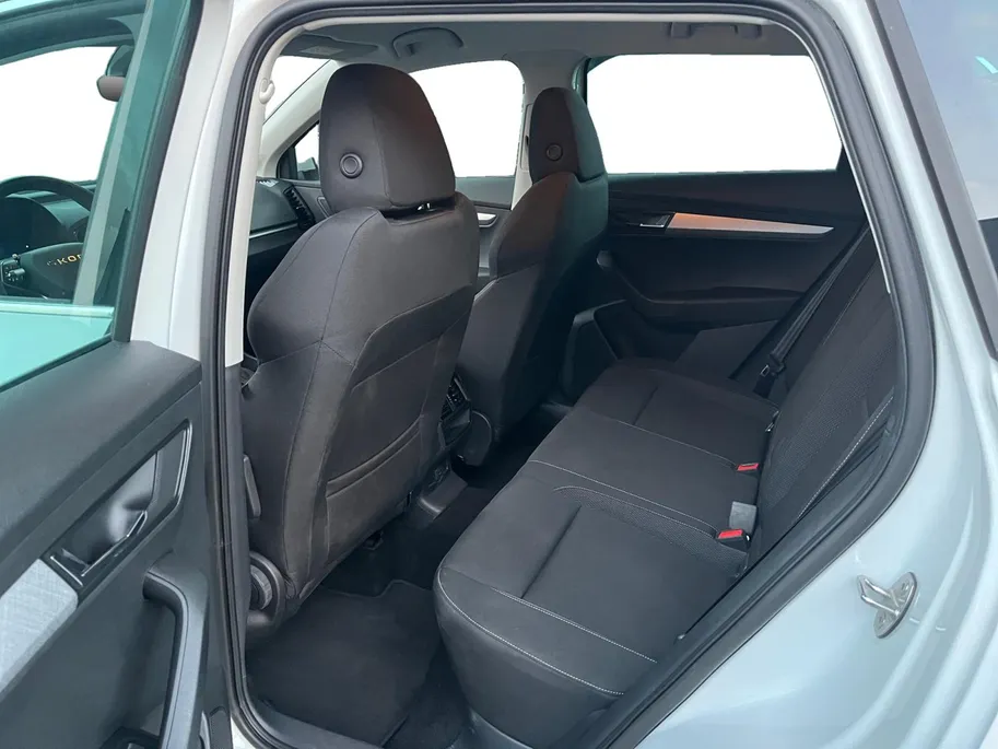 Škoda Karoq 1.5 TSI ACT DSG7-autom. Business Edition | Automaat | Apple Carplay/Android Auto | Parkeersensoren V+A | Climate Control | Cruise Control | DAB | Stuurbediening
