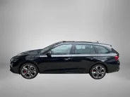 Škoda Octavia Combi 1.4 TSI 245pk DSG RS iV PHEV Business · Panoramadak · Camera · Wegklapbare Trekhaak · Stoelverwarming voor+achter · 19'' Inch ·