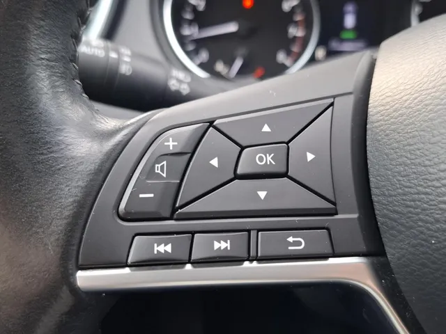 Nissan QASHQAI 1.2 115pk DIG-T XTRONIC N-Connecta | Trekhaak | Panoramadak | Navigatie | 360-Camera | Keyless