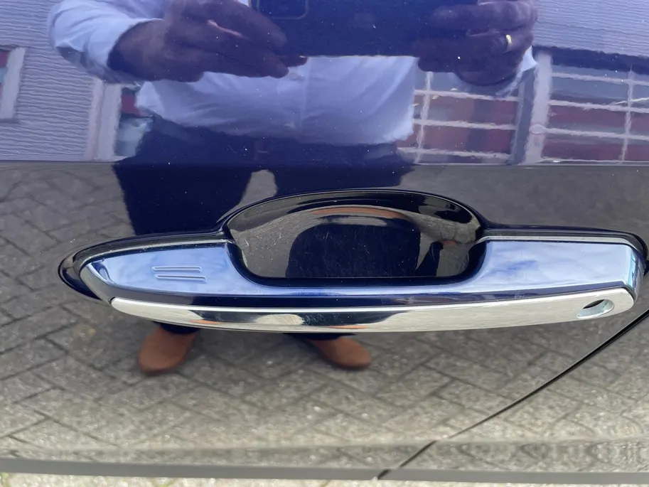 Toyota RAV4 2.5 Hybrid AWD Executive |1650 kg Trekgewicht |Trekhaak| Leer| Navigatie| Schuif-kanteldak | Verwarmbare stoelen| Adaptieve Cruise Controle| All season banden|