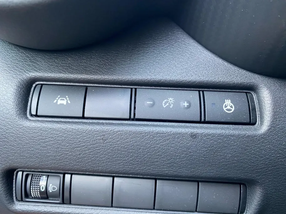 Nissan Juke 1.6 Hybrid N-Design Climate control | Navigatie | Parkeercamera | Stoel en stuurverwarming | 19 inch LM velgen | Cruise control | Keyless | Rijstrookdetectie |