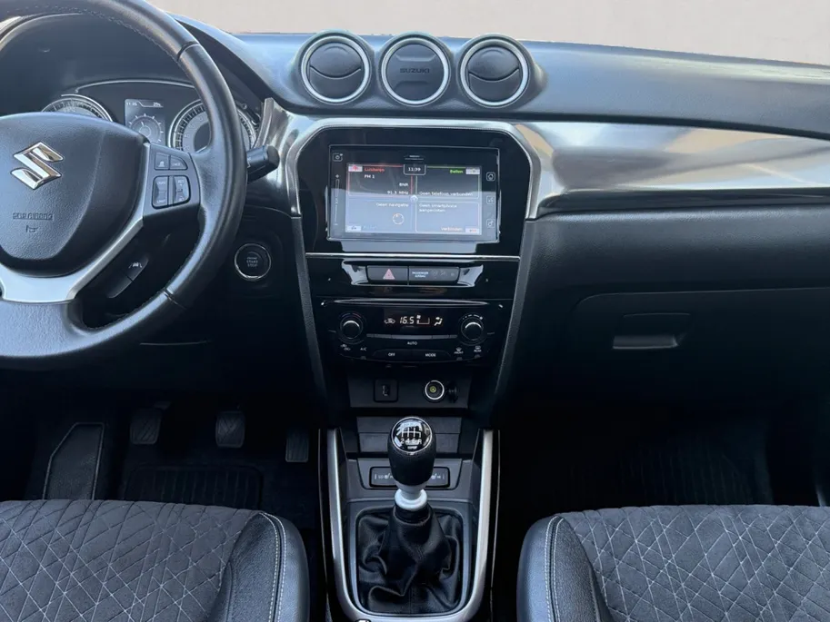 Suzuki Vitara 1.4 Boosterjet Style Smart hybrid | Panoramadak | Camera | Apple/android