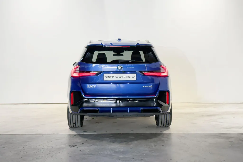 BMW iX1 xDrive30 67 kWh M Sport Edition